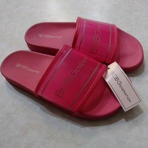 BCBG pink Slides NWT